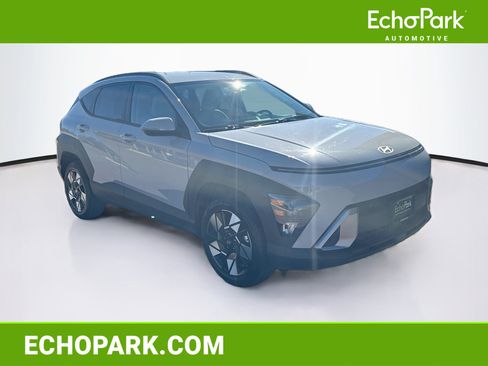 Used 2025 Hyundai Kona SEL AWD/4WD image 1