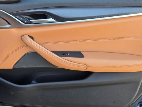 Used 2023 BMW 540i xDrive w/ Executive Package image 29