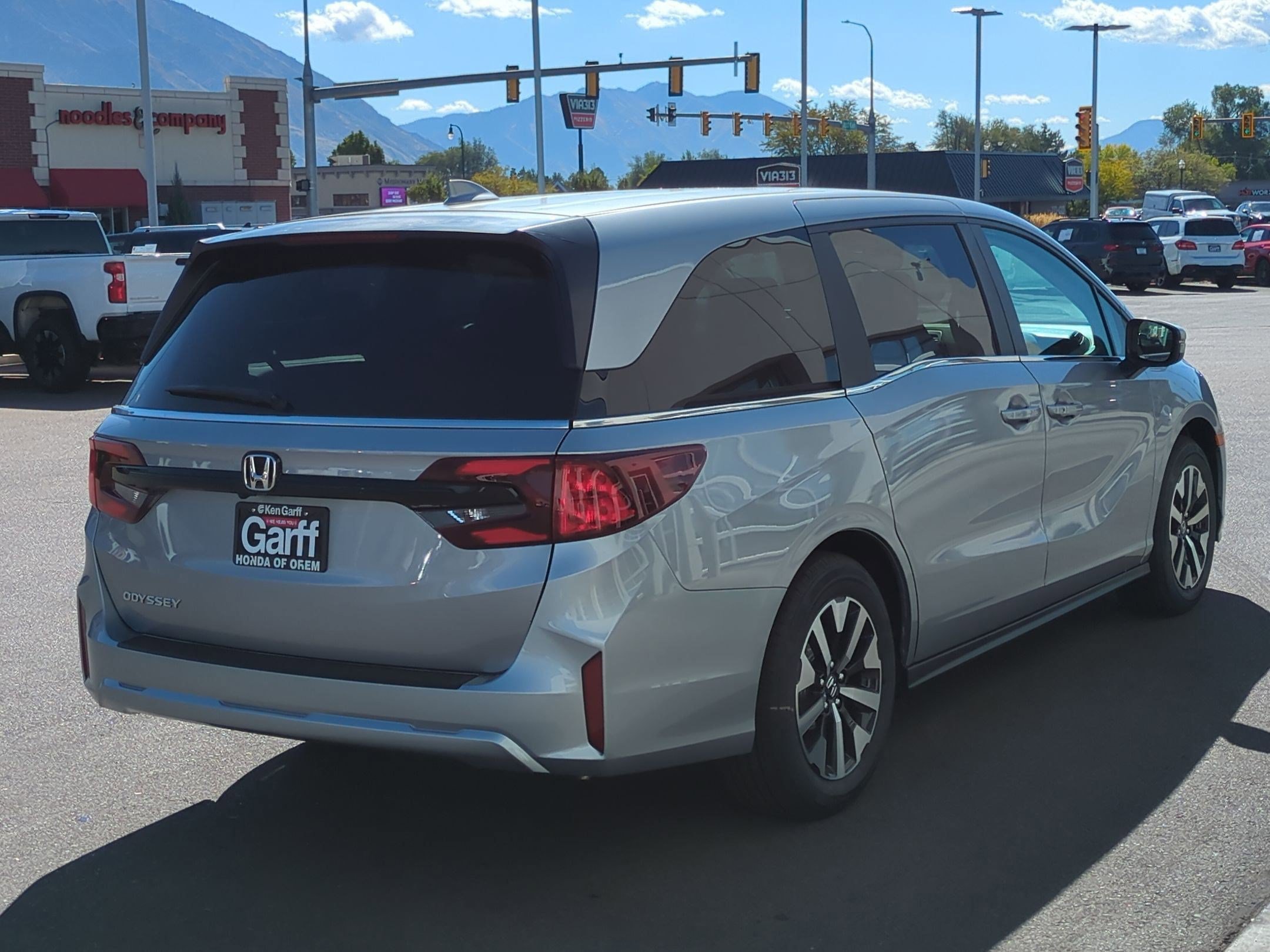 New 2027 Honda Odyssey EX-L image 3