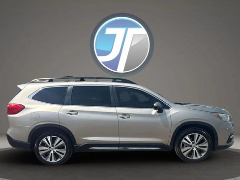 Used 2019 Subaru Ascent Limited w/ Popular Package #3 AWD/4WD image 4