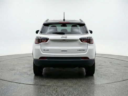 Used 2025 Jeep Compass Limited AWD/4WD image 7