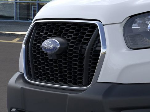 New 2025 Ford Transit 250 Low Roof RWD image 18