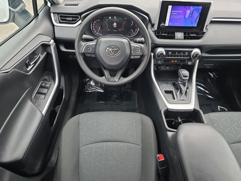 Used 2024 Toyota RAV4 XLE image 20