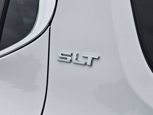 Used 2019 GMC Acadia SLT AWD/4WD image 11