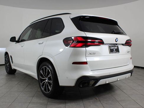 New 2026 BMW X5 sDrive40i w/ M Sport Package image 3