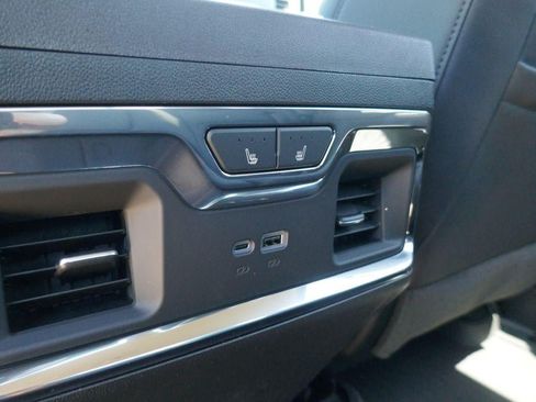 New 2026 Chevrolet Silverado 1500 LTZ w/ LTZ Premium Package AWD/4WD image 17