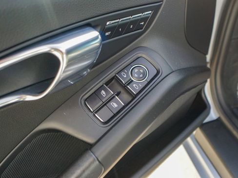 Used 2016 Porsche Boxster image 15
