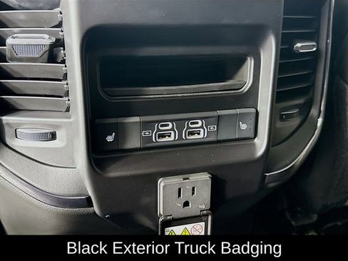 Used 2025 RAM 3500 Limited image 28