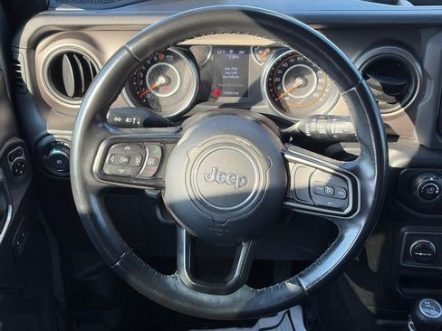 Used 2018 Jeep Wrangler Unlimited Sport S AWD/4WD image 13