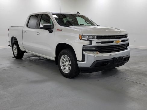 Used 2019 Chevrolet Silverado 1500 LT w/ All-Star Edition image 2