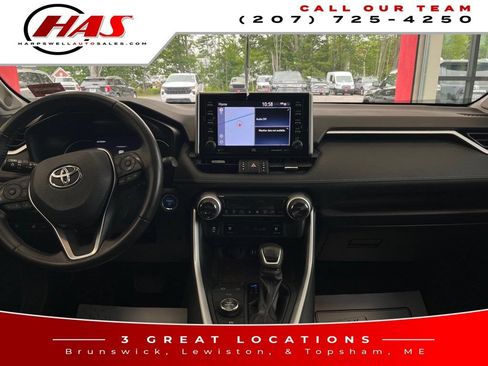 Used 2019 Toyota RAV4 Limited AWD/4WD image 15