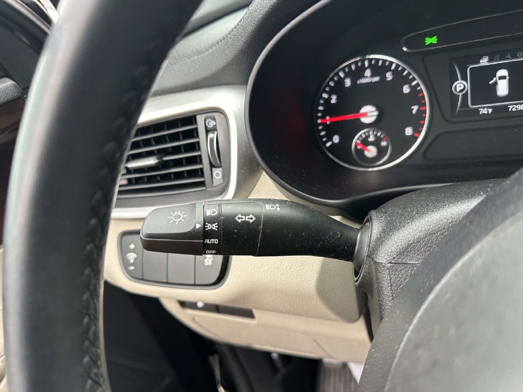 Used 2018 Kia Sorento AWD image 31