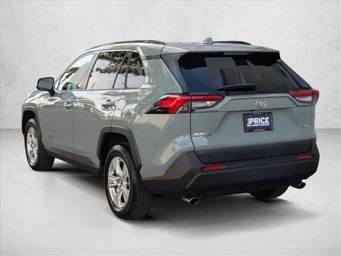 Used 2021 Toyota RAV4 XLE image 8