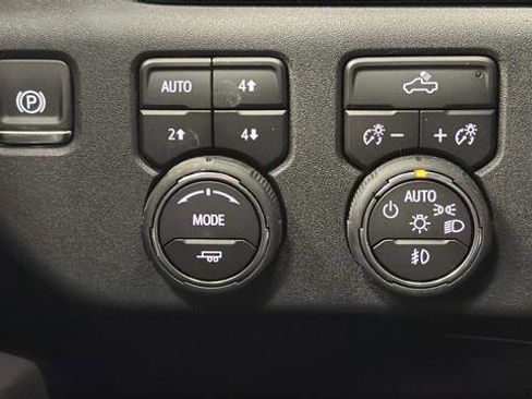 New 2026 Chevrolet Silverado 1500 RST w/ Z71 Off-Road Package AWD/4WD image 29