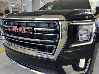 Used 2024 GMC Yukon XL SLT w/ SLT Luxury Package