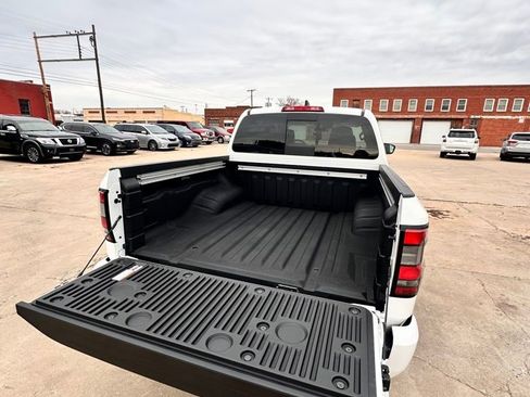 New 2026 Nissan Frontier SV w/ SV Convenience Package image 11