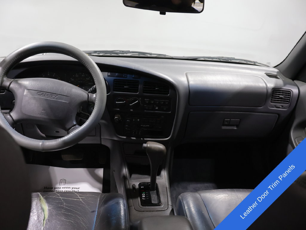 Used 1994 Toyota Camry XLE FWD image 3