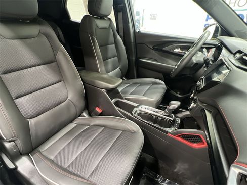 Used 2023 Chevrolet TrailBlazer RS w/ Sun and Liftgate Package image 24