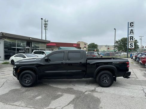 Used 2025 Nissan Frontier PRO-4X AWD/4WD image 2