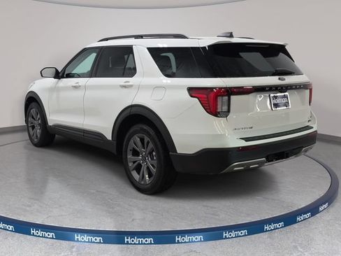 Used 2026 Ford Explorer Active w/ Active Comfort Package AWD/4WD image 8