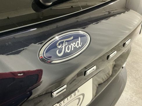 Used 2021 Ford Escape SEL image 5