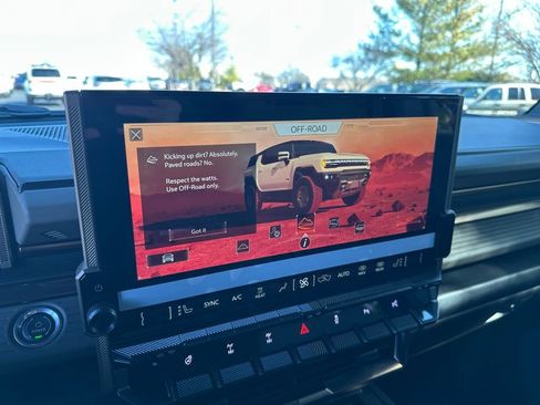 New 2025 GMC Hummer EV 2X w/ Extreme Off-Road Package image 48