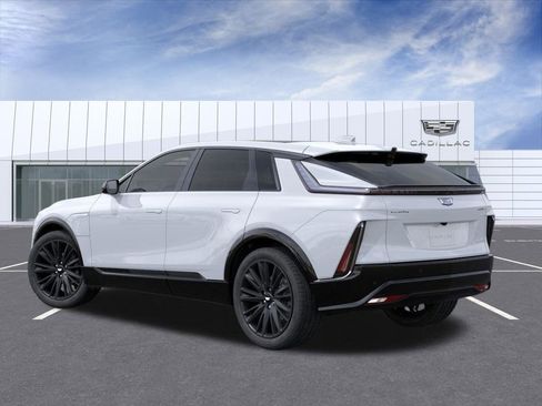 New 2026 Cadillac Lyriq Signature Sport w/ LPO, ONYX Package image 3