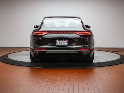 Used 2022 Porsche Panamera 4 E-Hybrid AWD/4WD image 6