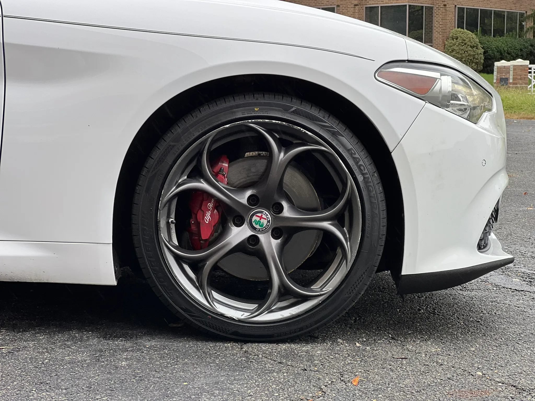 Used 2019 Alfa Romeo Giulia Ti Sport w/ Quick Order Package 22S Sport AWD/4WD image 42