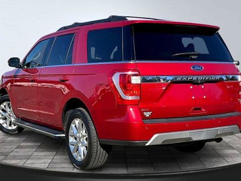 Certified 2021 Ford Expedition XLT image 2