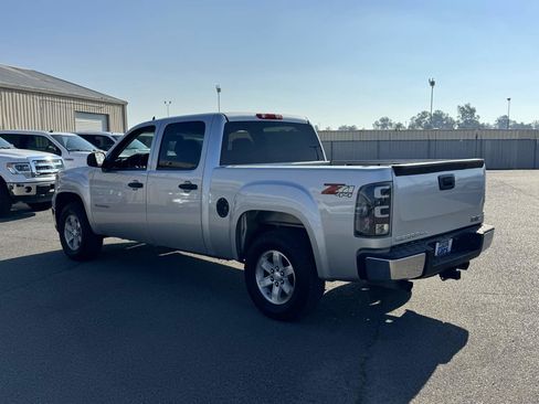 Used 2013 GMC Sierra 1500 SLE w/ Power Tech Package image 8