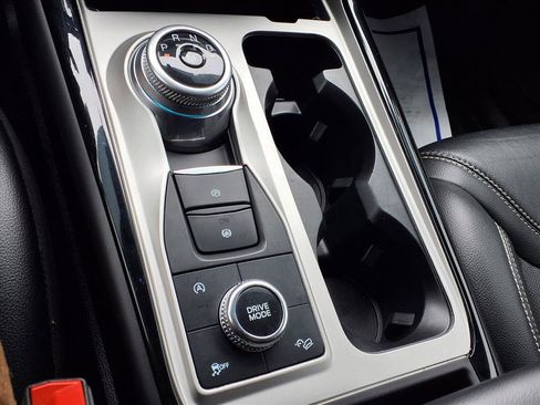 Used 2022 Ford Explorer ST w/ Equipment Group 401A image 10