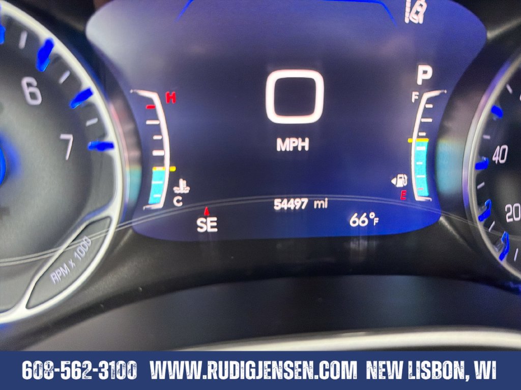 Used 2025 Chrysler Pacifica Select FWD image 16