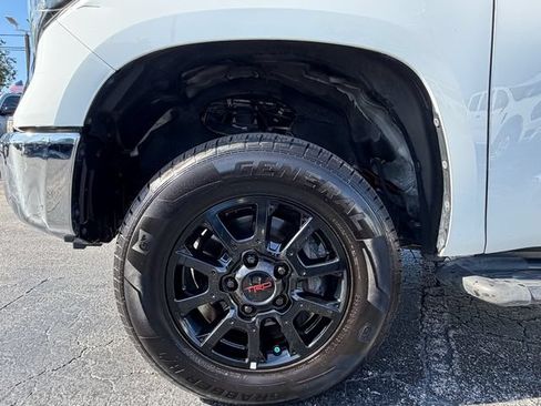 Used 2021 Toyota Tundra SR5 RWD image 12