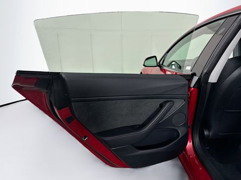 Used 2023 Tesla Model 3 Standard Range image 24