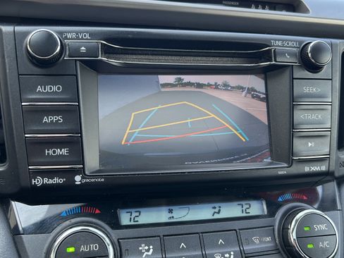 Used 2018 Toyota RAV4 XLE AWD/4WD image 28