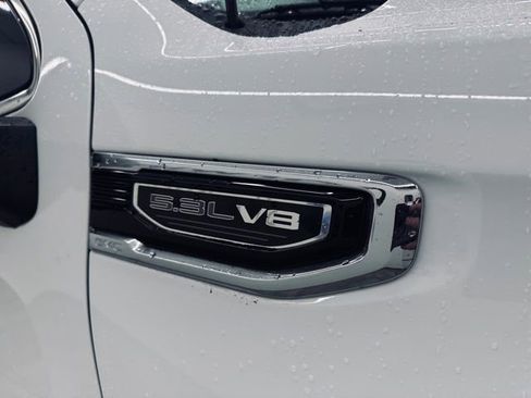 Used 2024 GMC Sierra 1500 SLT image 7