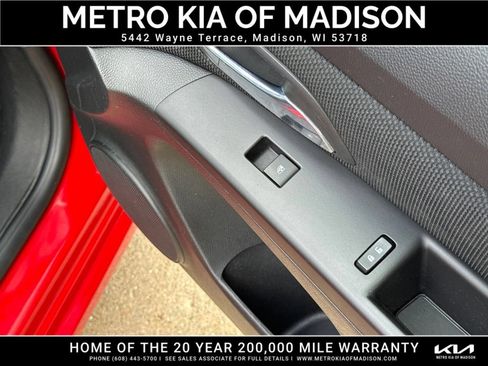 Used 2016 Chevrolet Cruze LTZ FWD image 35