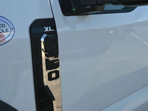 New 2026 Ford F450 XL w/ XL Chrome Package image 13