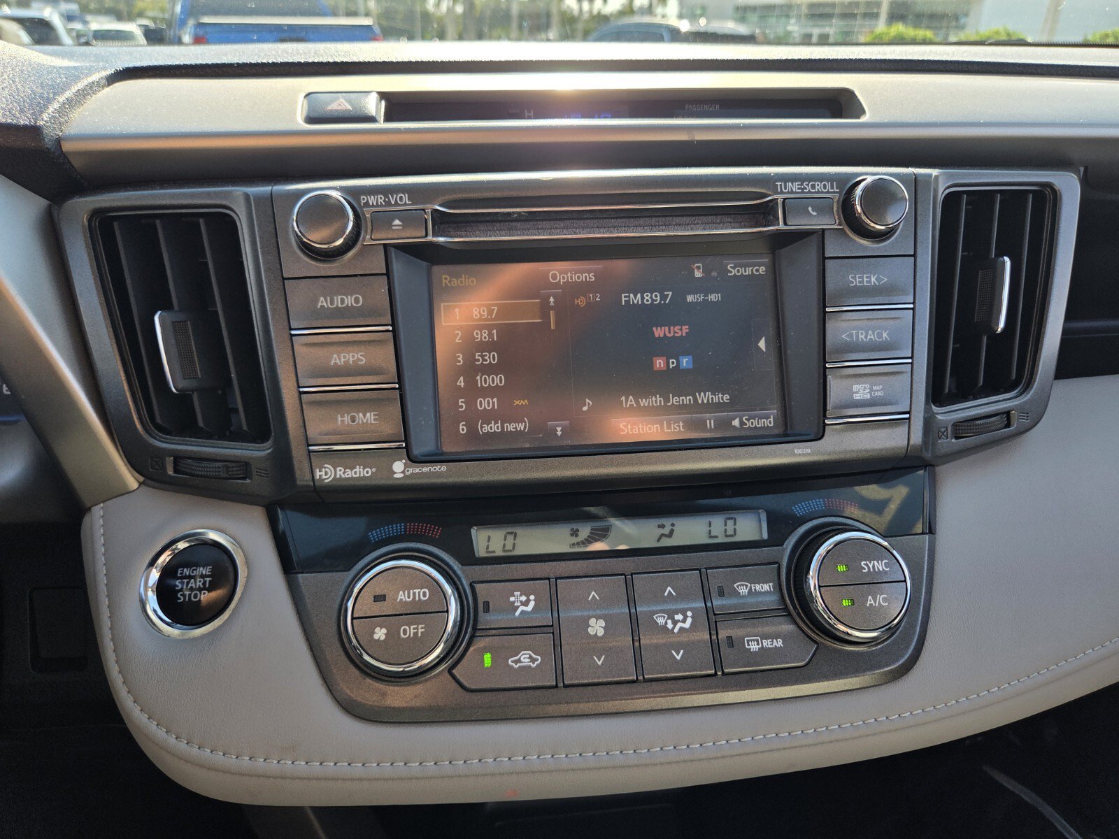 Used 2015 Toyota RAV4 Limited AWD/4WD image 22
