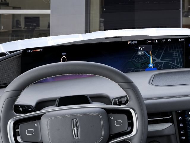 New 2027 Lincoln Navigator Premiere RWD image 13
