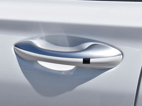 Used 2019 Hyundai Santa Fe FWD image 5