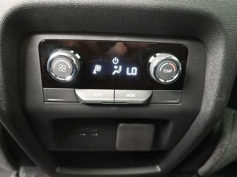 New 2026 Chevrolet Traverse LT FWD image 21