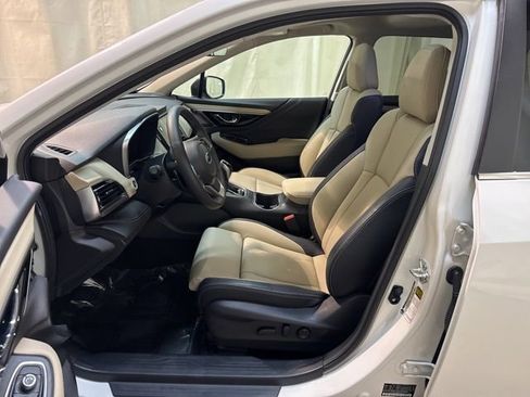 Certified 2025 Subaru Outback Limited image 12