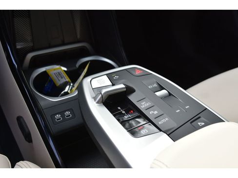 Used 2025 BMW X2 xDrive28i w/ Convenience Package image 25