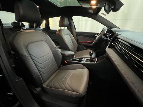 Certified 2025 Volkswagen Jetta GLI Autobahn w/ GLI Black Package image 13