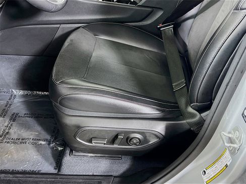 Used 2023 Jeep Grand Cherokee Altitude image 26