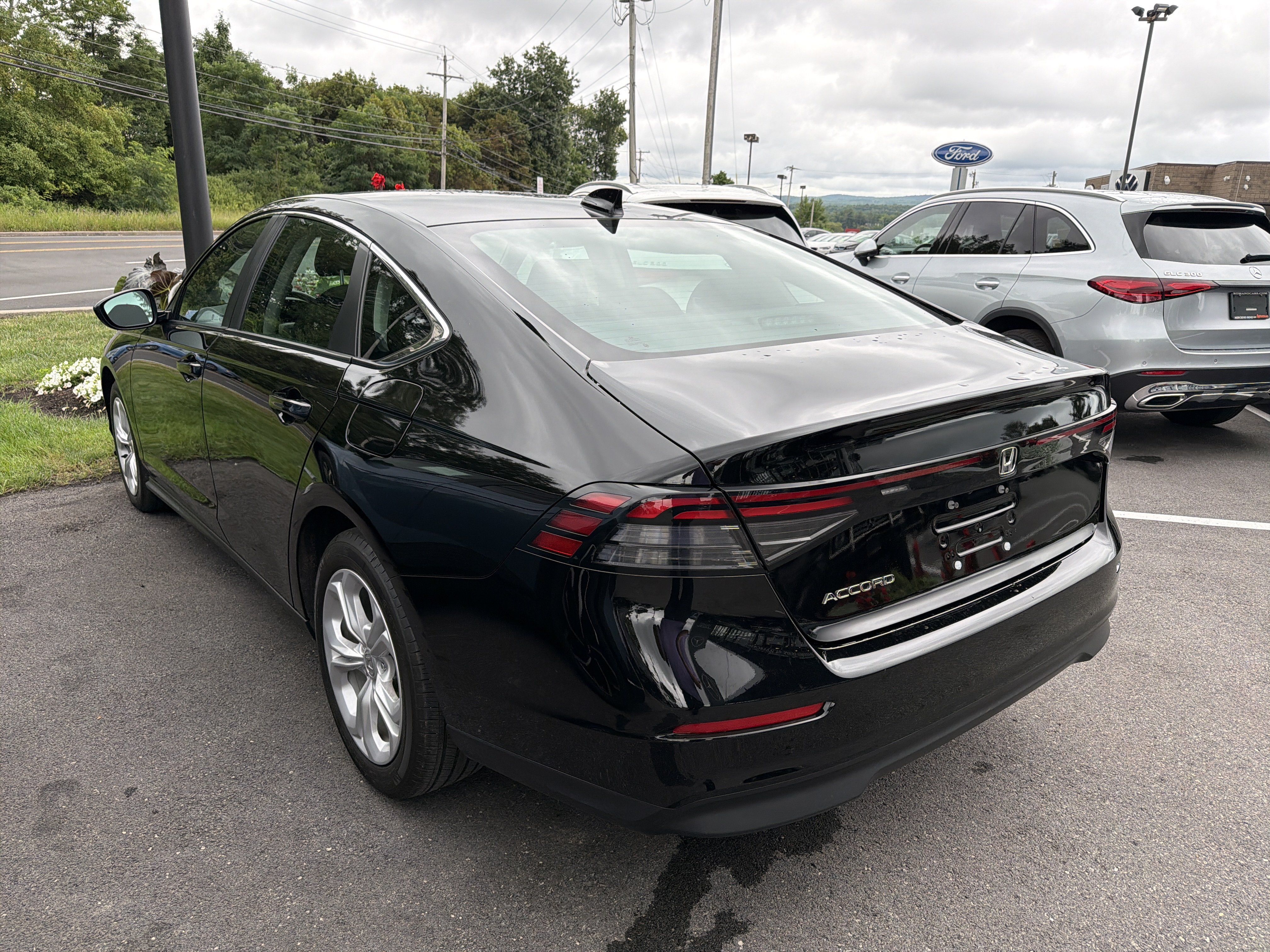 Used 2025 Honda Accord LX image 4