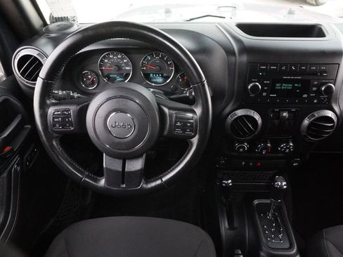 Used 2017 Jeep Wrangler Sport w/ Quick Order Package 24S AWD/4WD image 20