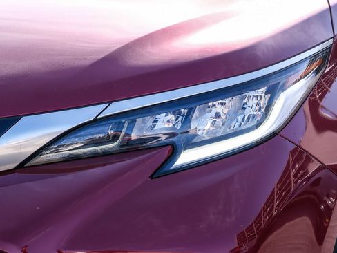 Certified 2021 Toyota Sienna XSE AWD/4WD image 12